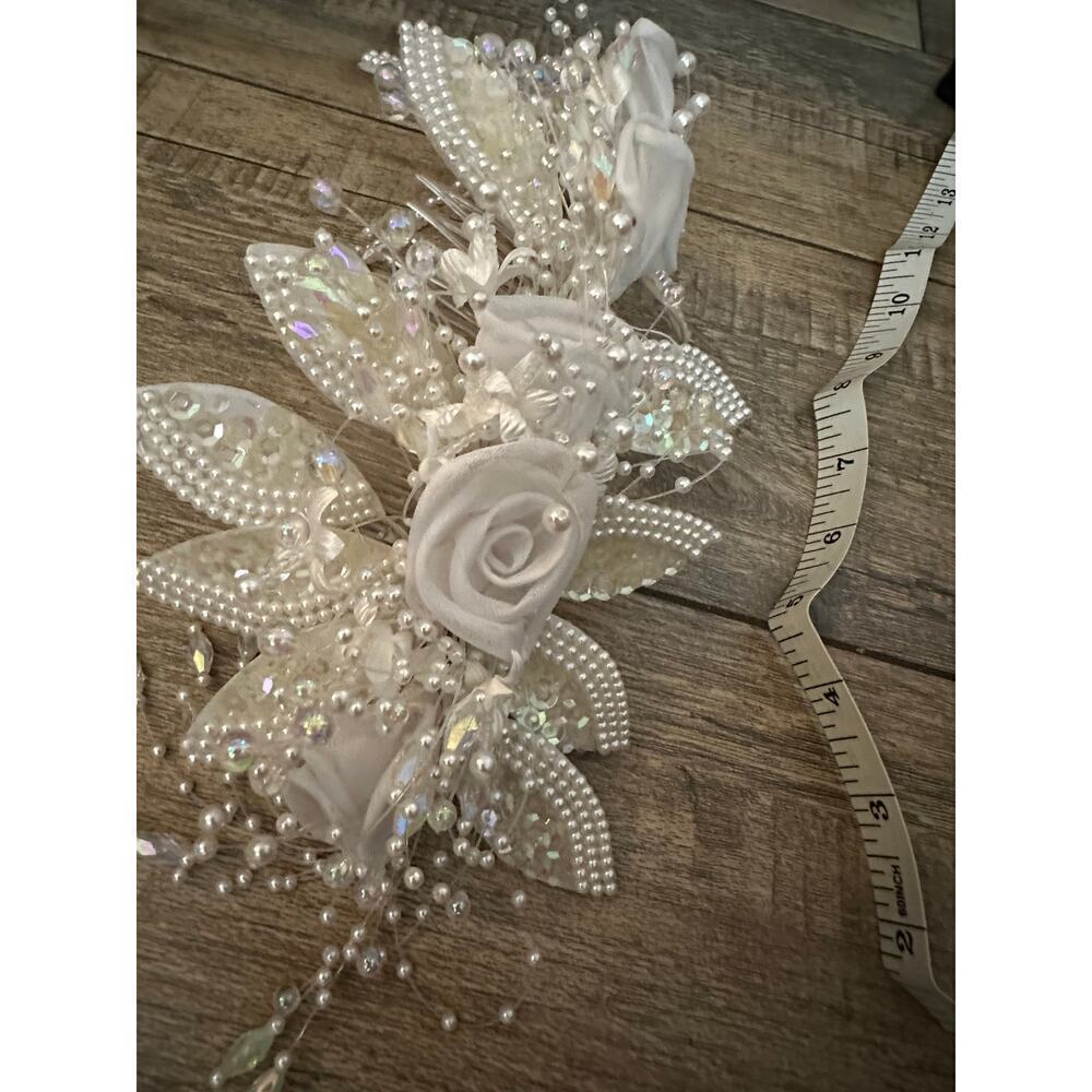 Women's White Floral Feather Bridal Hair Clip Headband vintage 80s